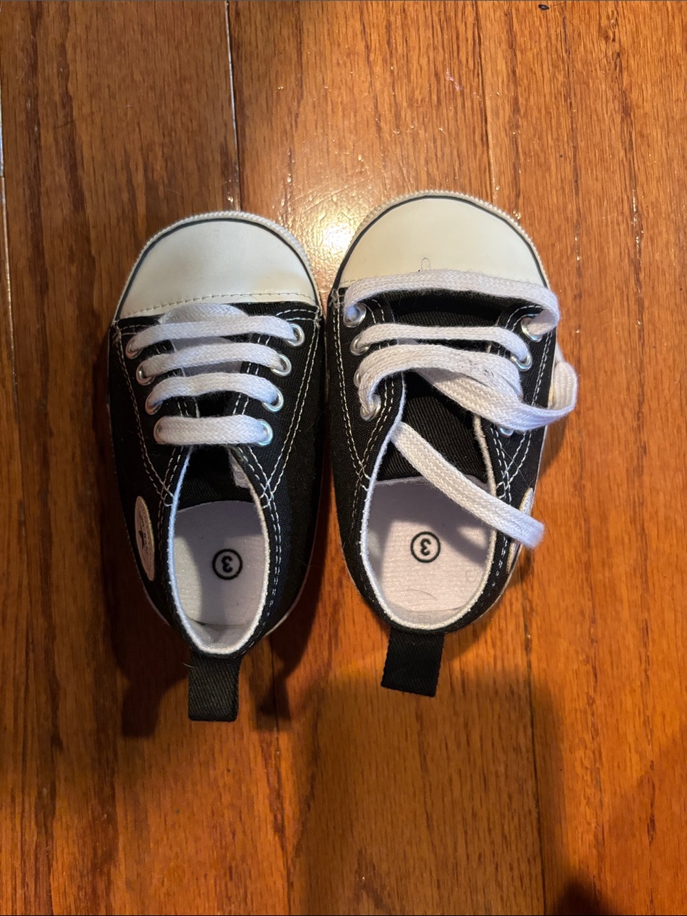 Baby fake converse